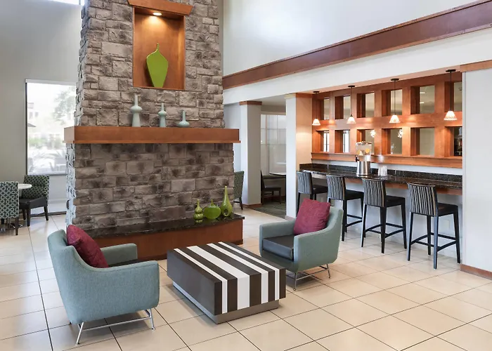 North Happy Valley Hotel