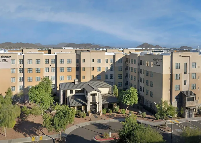 Hotel North Happy Valley 3*